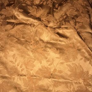 Table cloth fall/autumn copper color